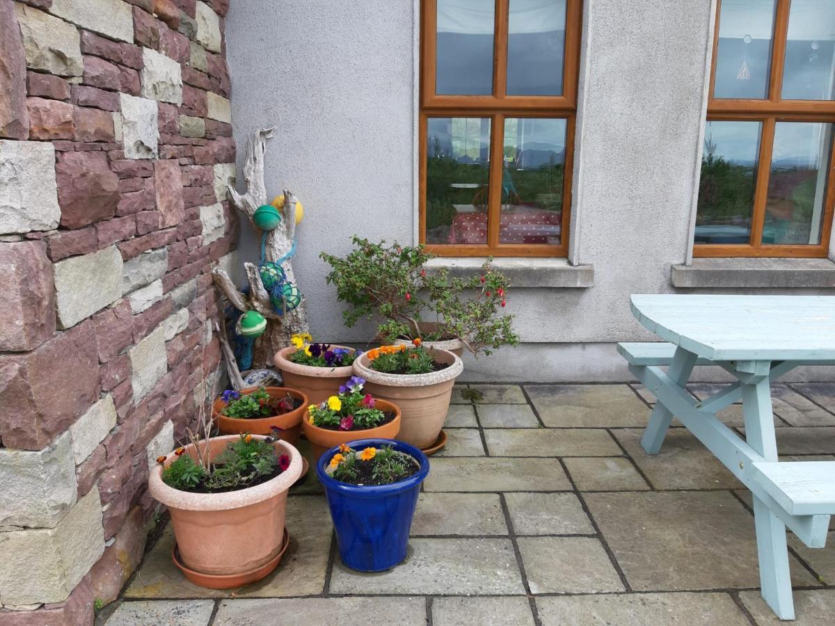 Stone Fronted Detached Cottage Just Over 2 Miles From Mulranny Village Exterior photo